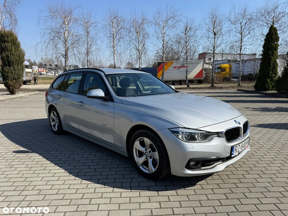 BMW Seria 3 318i Advantage - 5