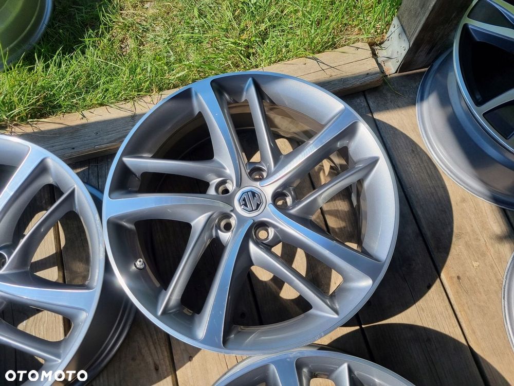 MG HS I, 10986781ALU 18X7,5J ET41 5X112 5X112 super stan 4szt - 4