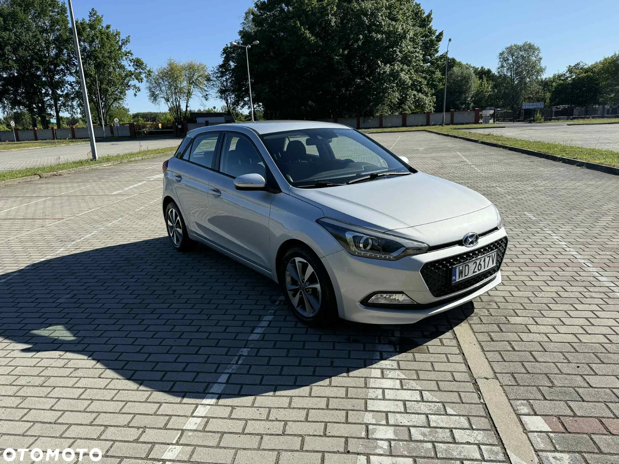 Hyundai i20 blue 1.2 YES Gold - 4