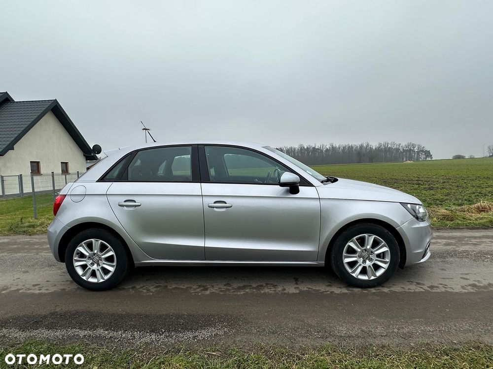 Audi A1 Sportback 1.6 TDI Ambition - 4