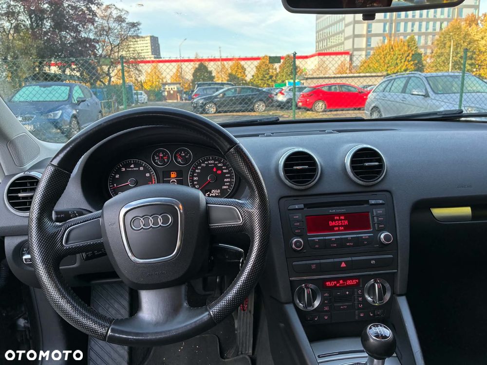 Audi A3 Sportback 1.8 TFSI Attraction - 17