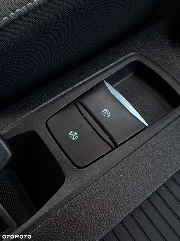 Ford Focus 1.0 EcoBoost Active Business - 13