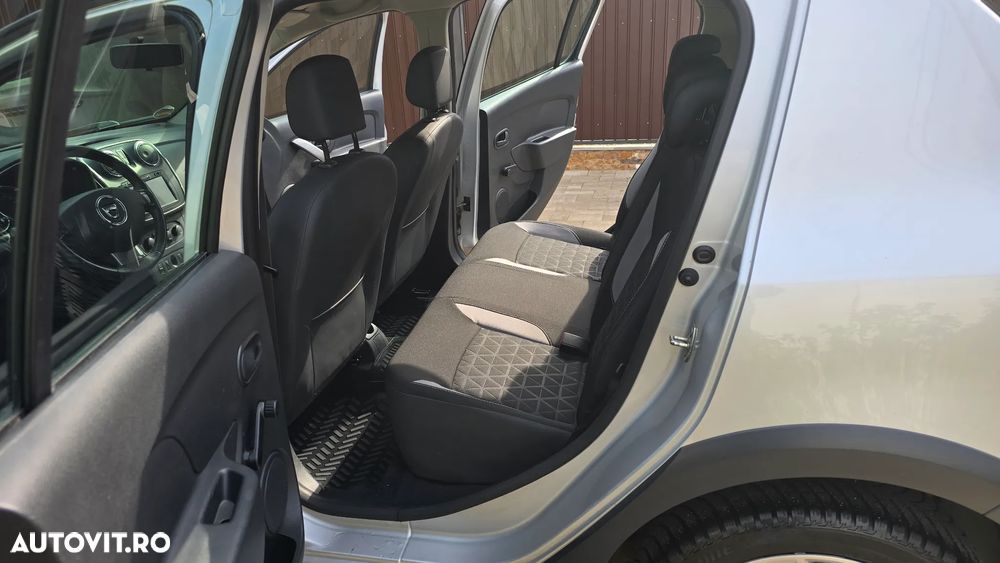 Dacia Sandero Stepway dCi 90 Prestige - 16