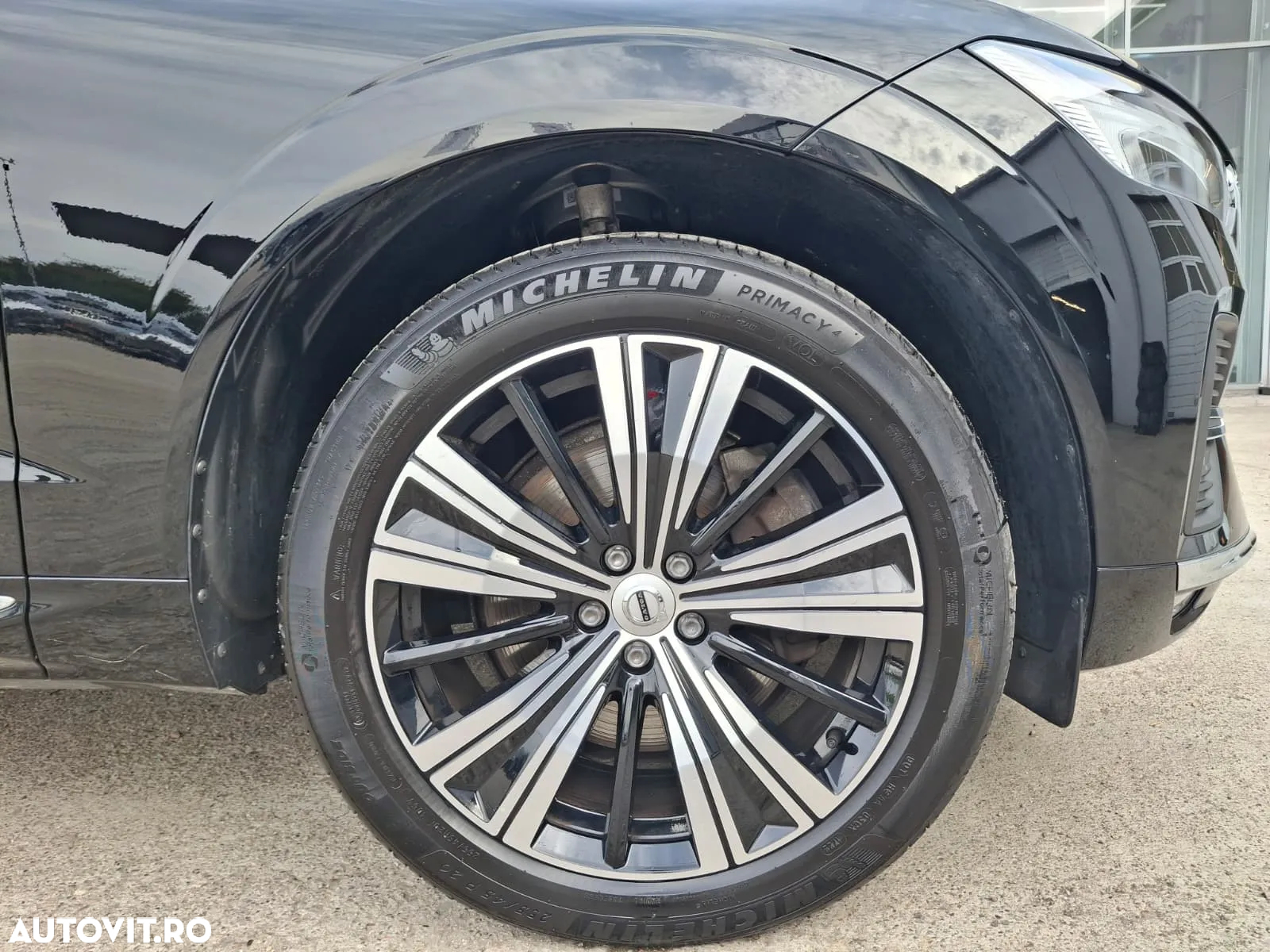 Volvo XC 60 B4 D AWD Ultimate Bright - 28