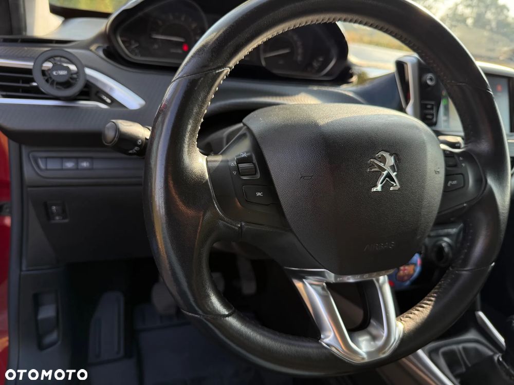 Peugeot 2008 PureTech 82 Allure - 18