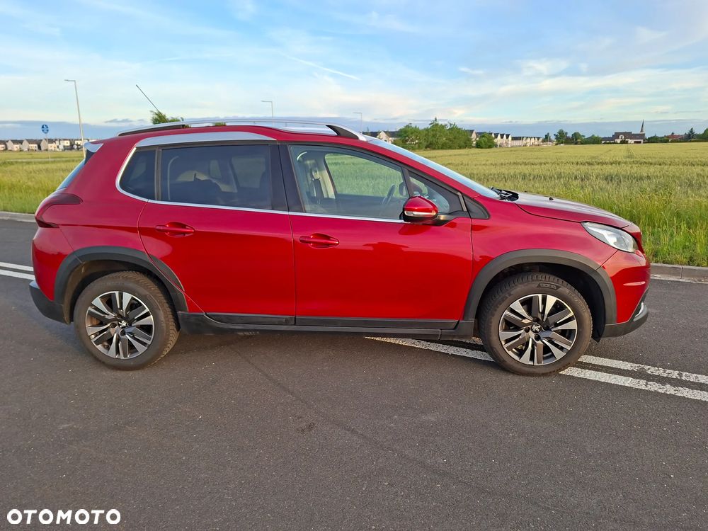 Peugeot 2008 BlueHDi FAP 120 STOP & START Allure - 4