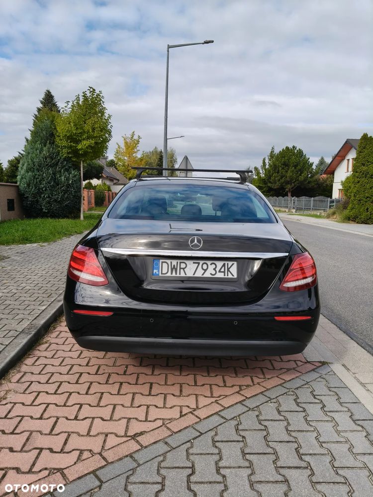 Mercedes-Benz Klasa E 200 d 9G-TRONIC - 18