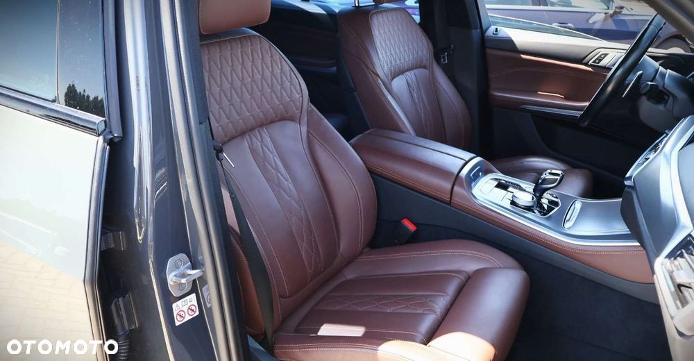 BMW X5 xDrive40d mHEV - 19