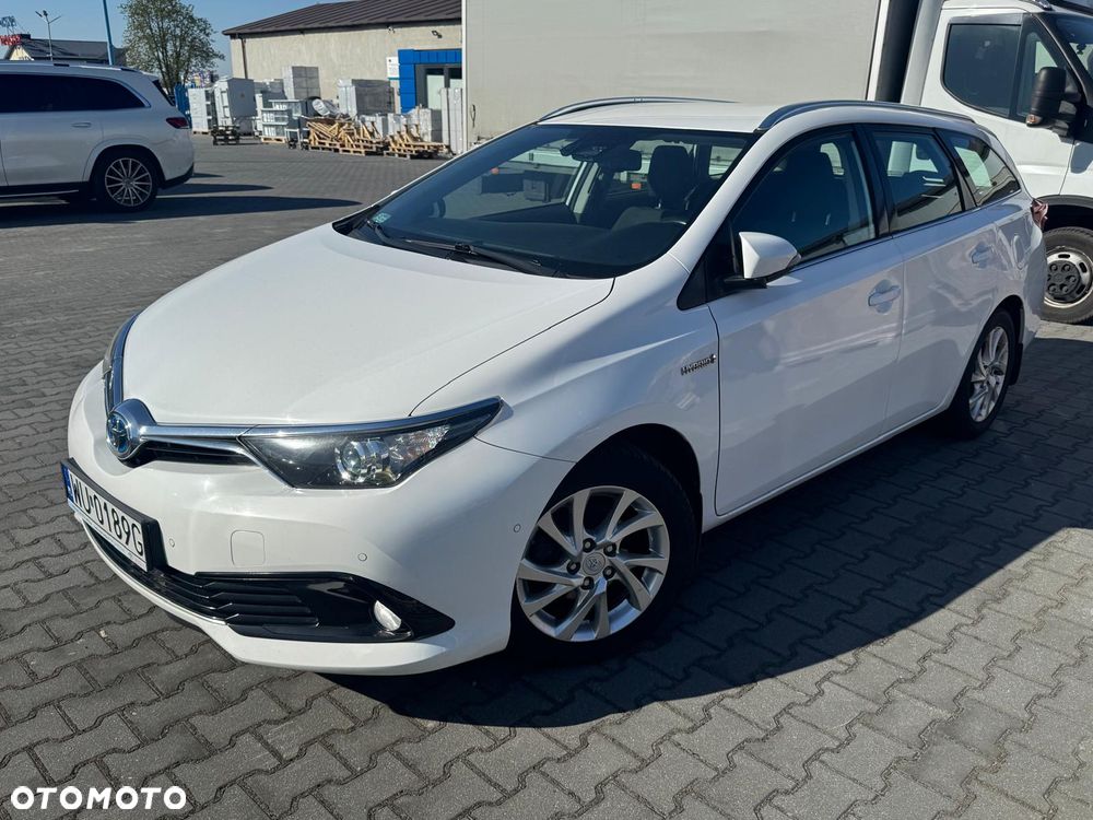 Toyota Auris Hybrid 135 Prestige - 1