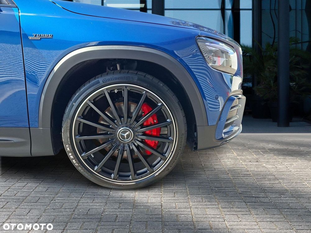 Mercedes-Benz GLB - 16
