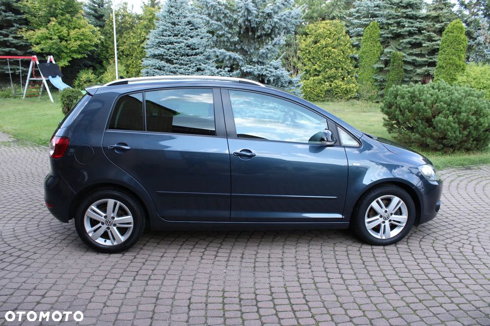 Volkswagen Golf 2.0 TDI DPF MATCH - 8
