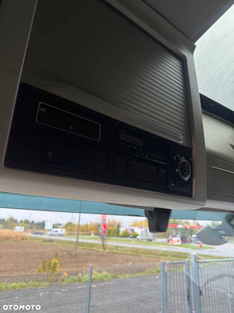 Volvo FH 500 / Euro 6 / Automat / Full Spoiler / I COOL Park / Lodówka / Import France - 26