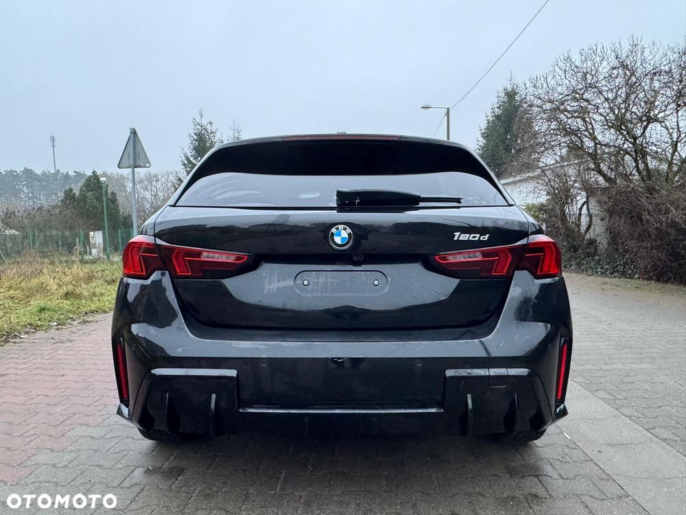 BMW Seria 1 118d M Sport Shadow - 12