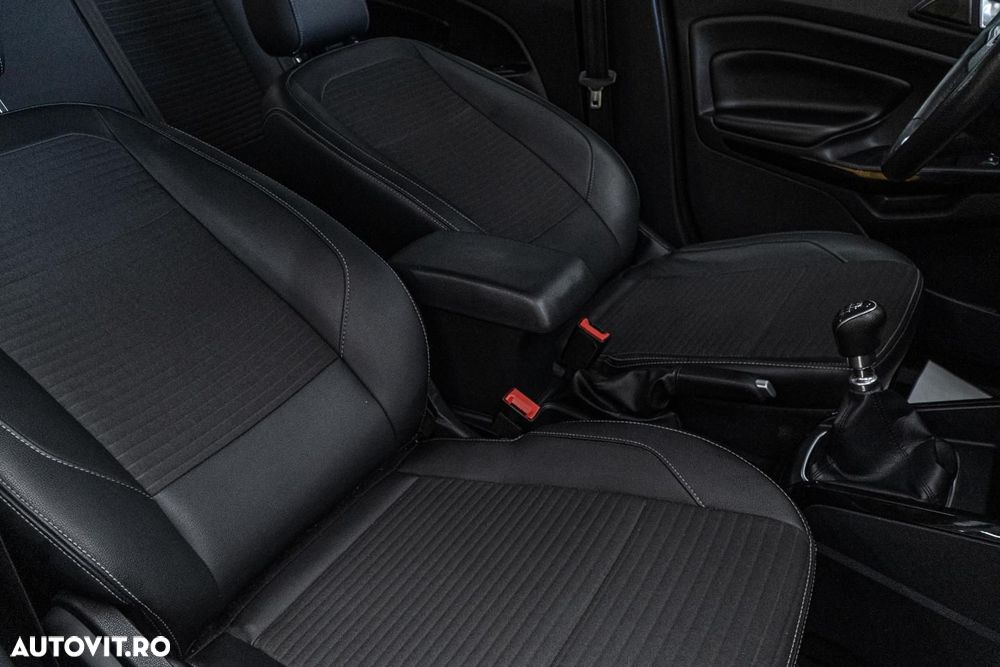 Ford EcoSport 1.0 EcoBoost Titanium - 31