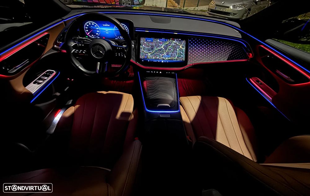 Mercedes-Benz E 300 Standard - 52