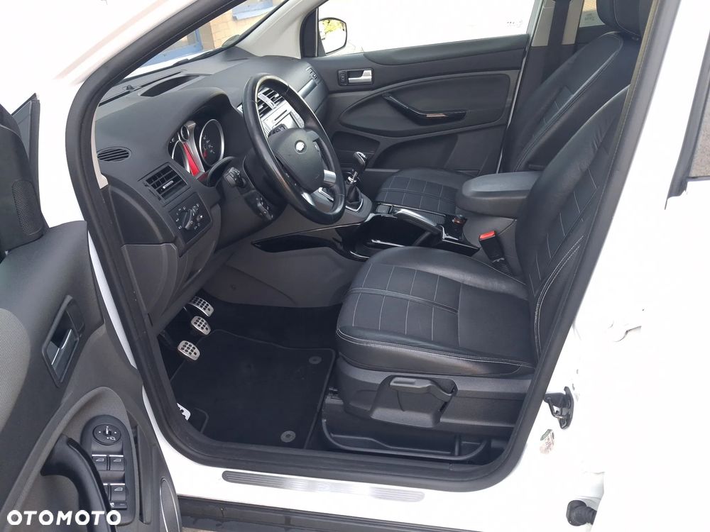 Ford Kuga 2.0 TDCi Titanium S - 34