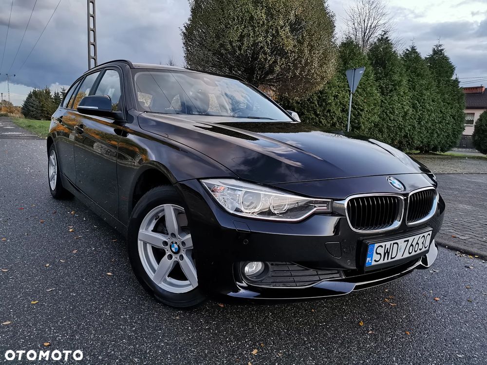 BMW Seria 3 320d Touring xDrive - 2
