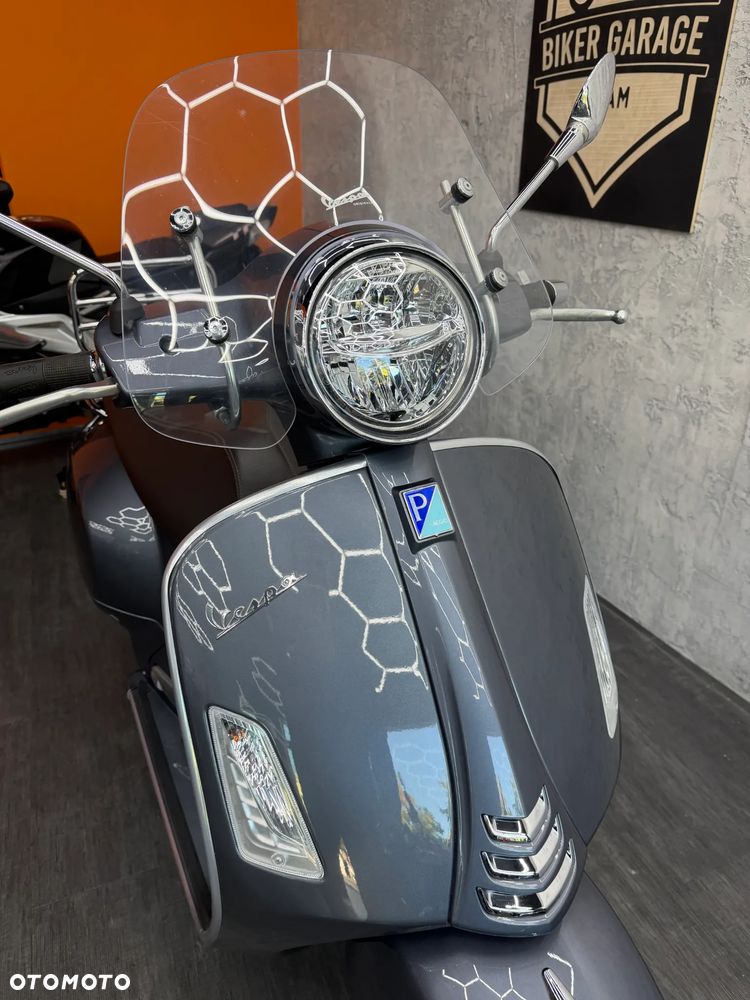 Vespa GTS - 12
