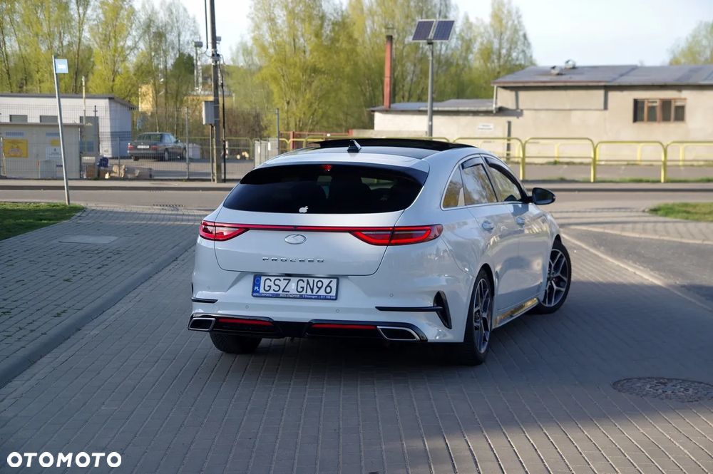 Kia ProCeed 1.6 CRDi DCT7 SCR GT LINE - 15