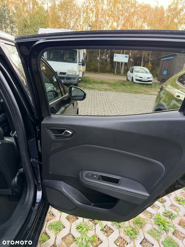 Renault Clio - 12
