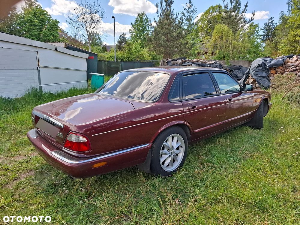 Jaguar XJ - 3