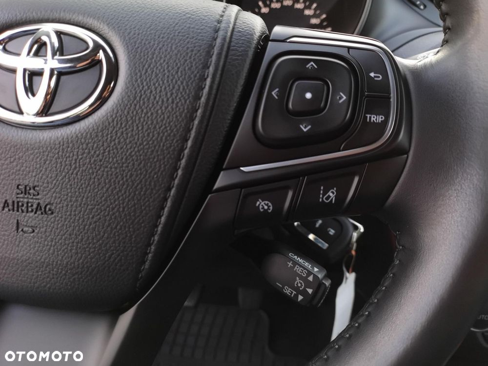 Toyota Avensis 1.8 Premium - 14