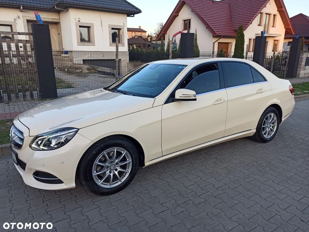 Mercedes-Benz Klasa E 220 BlueTEC 4Matic 7G-TRONIC - 8