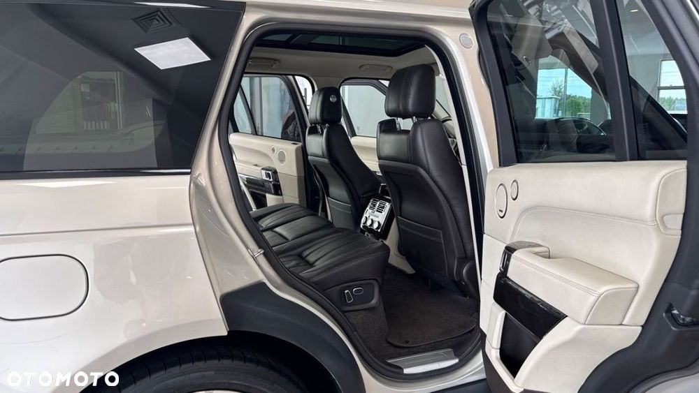 Land Rover Range Rover 4.4SD V8 Vogue - 32
