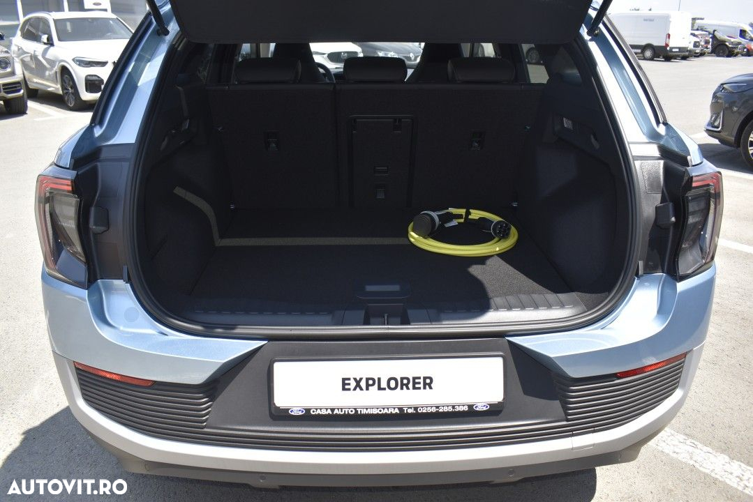 Ford Explorer - 11