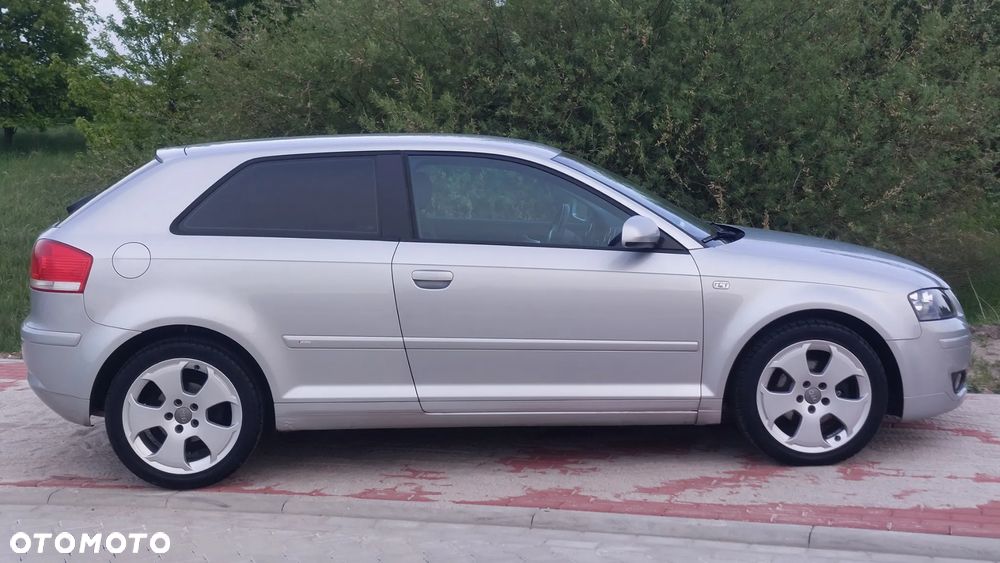 Audi A3 ver-1-6-fsi-attraction - 20