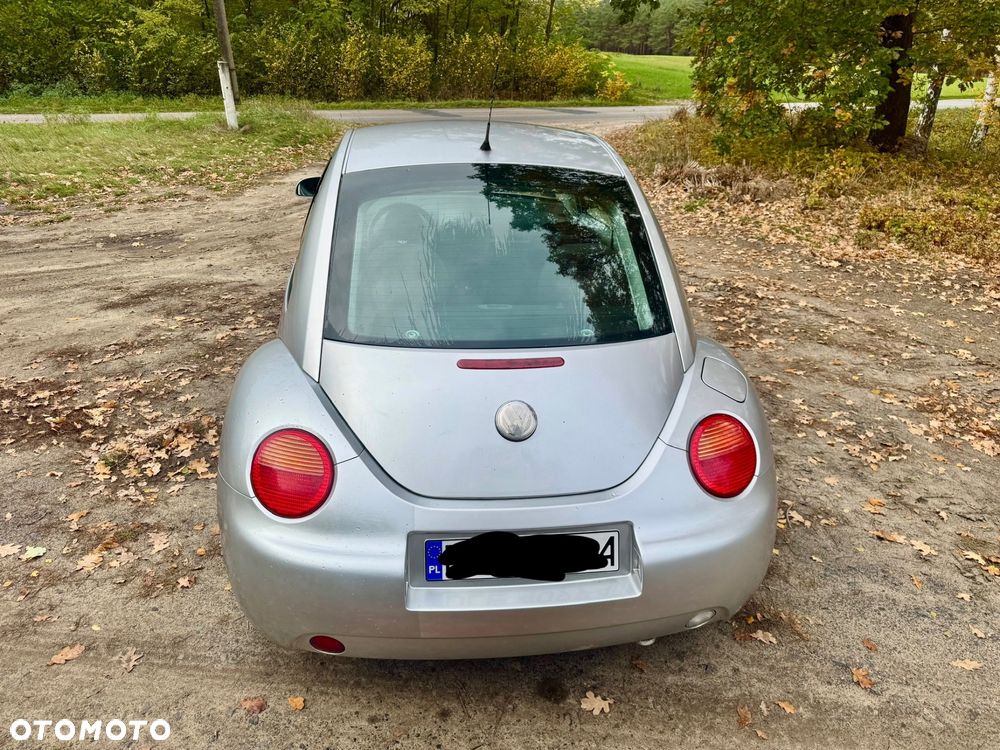 Volkswagen New Beetle 2.0 - 5