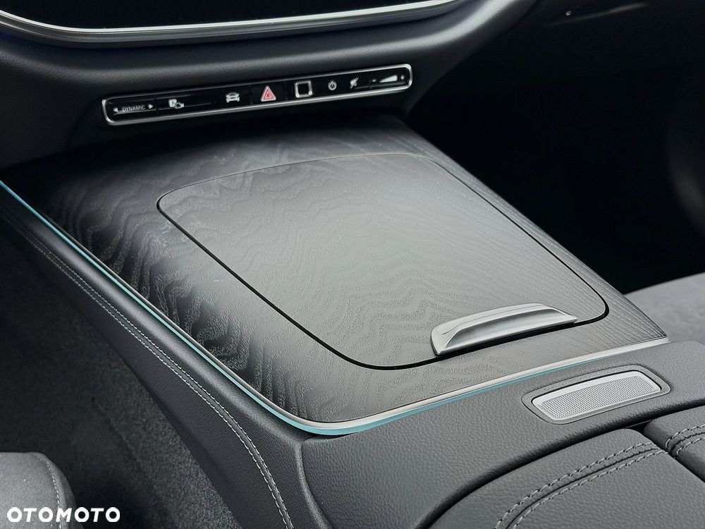 Mercedes-Benz Klasa E - 15