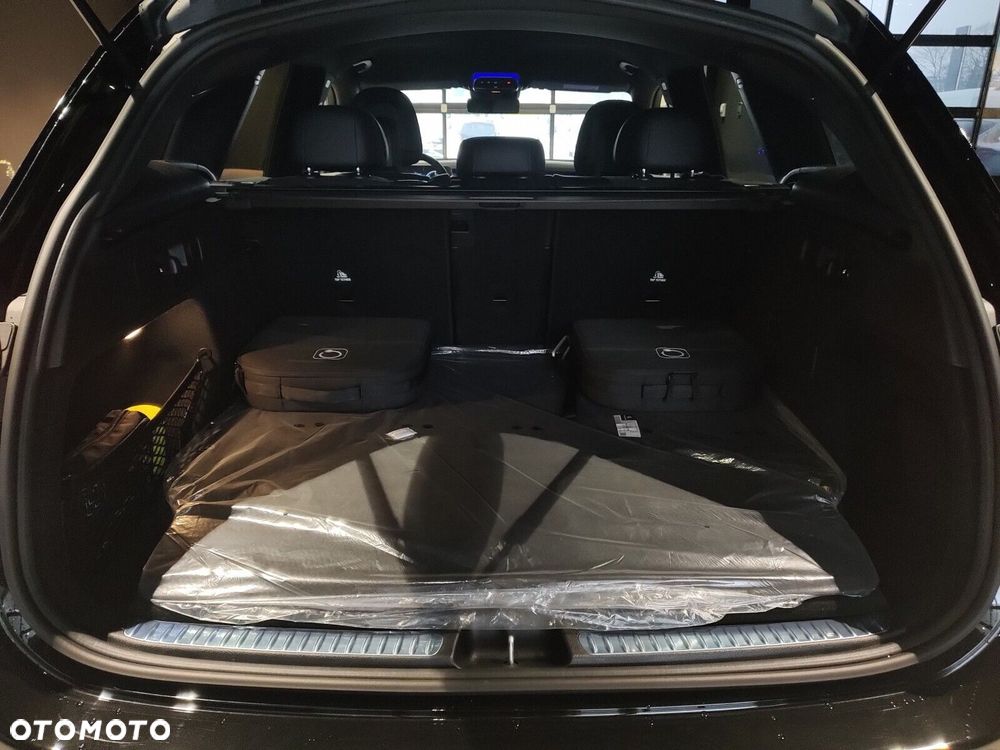 Mercedes-Benz GLC - 9