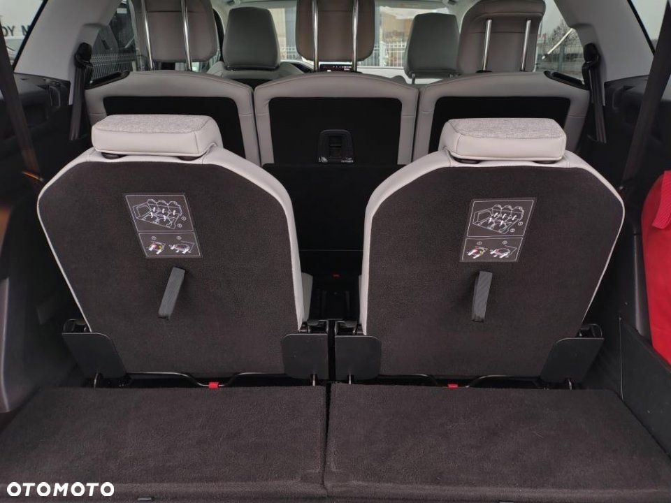 Peugeot 5008 - 13