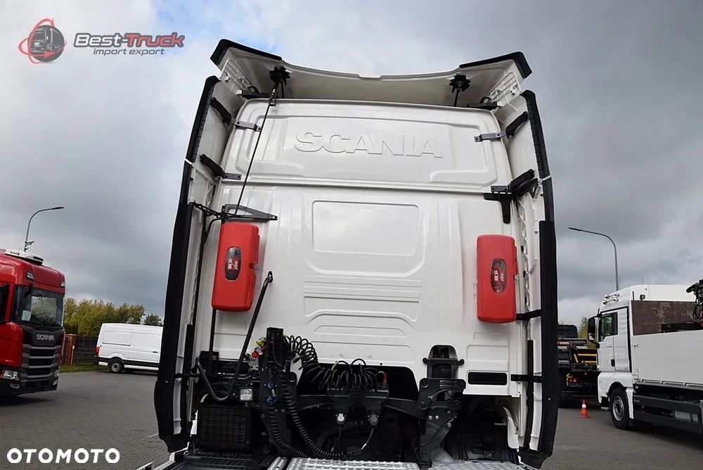 Scania R450  / 4 PODUSZKI TYŁ  / KLIMA POST. / VIRTUAL COCPIT / STANDARD RAMA - 12