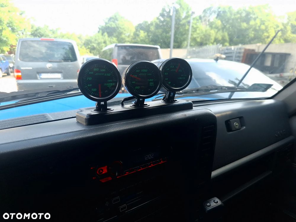 Jeep Cherokee 4.0 Limited - 14