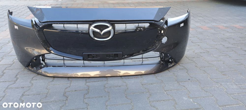 Grill Mazda CX3 Mazda 2 2015 - części - 40