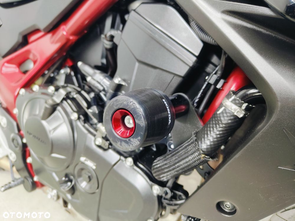 Honda Hornet - 7