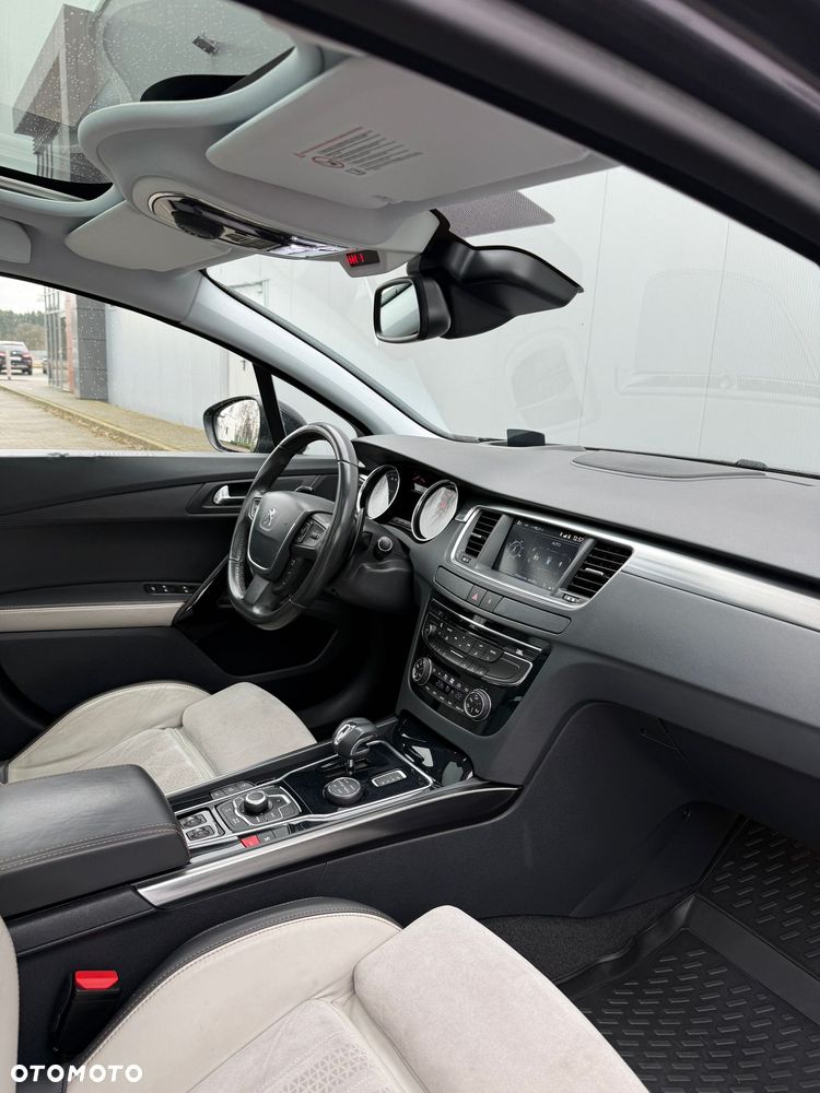 Peugeot 508 RXH Hybrid4 - 9