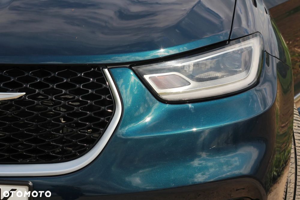 Chrysler Pacifica - 9