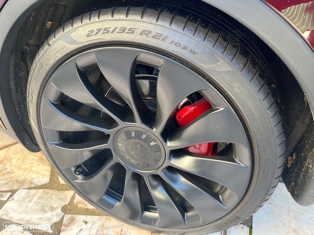 Tesla Model Y Performance Tração Integral - 8