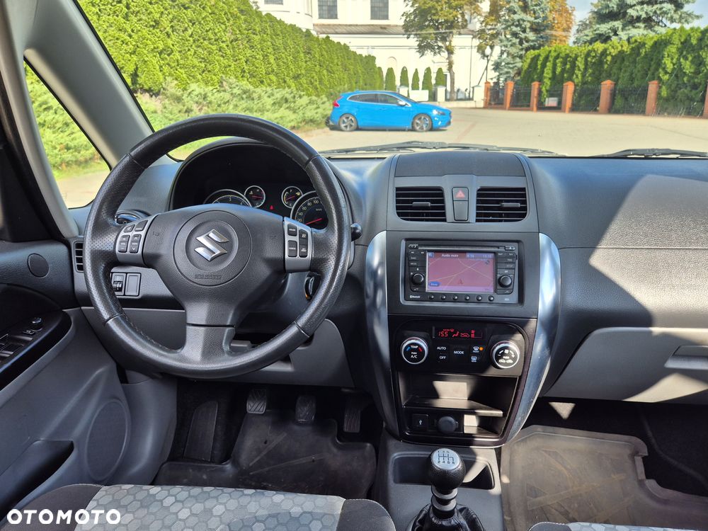 Suzuki SX4 - 16