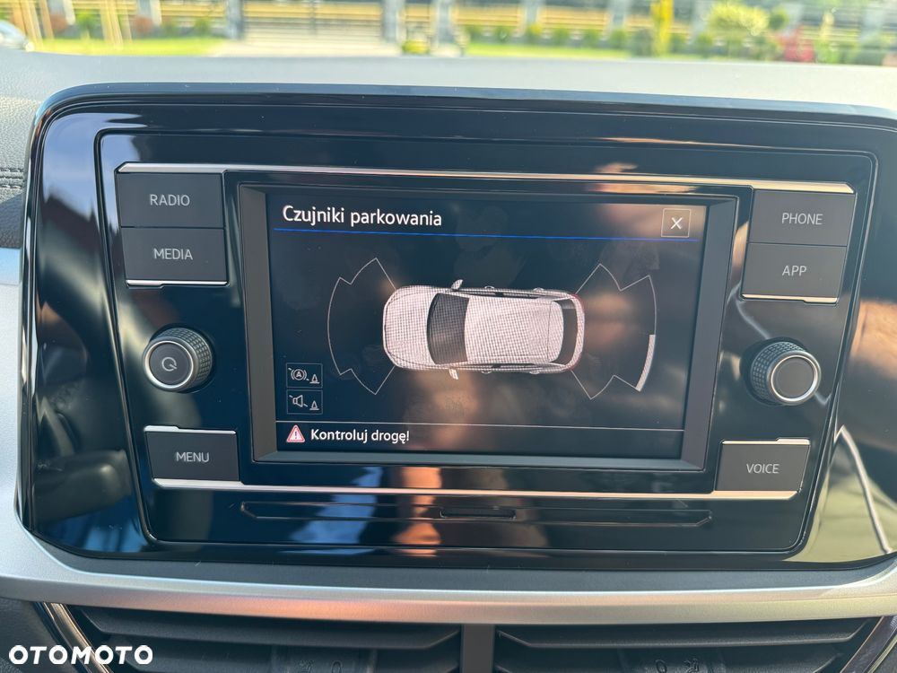 Volkswagen T-Roc - 18