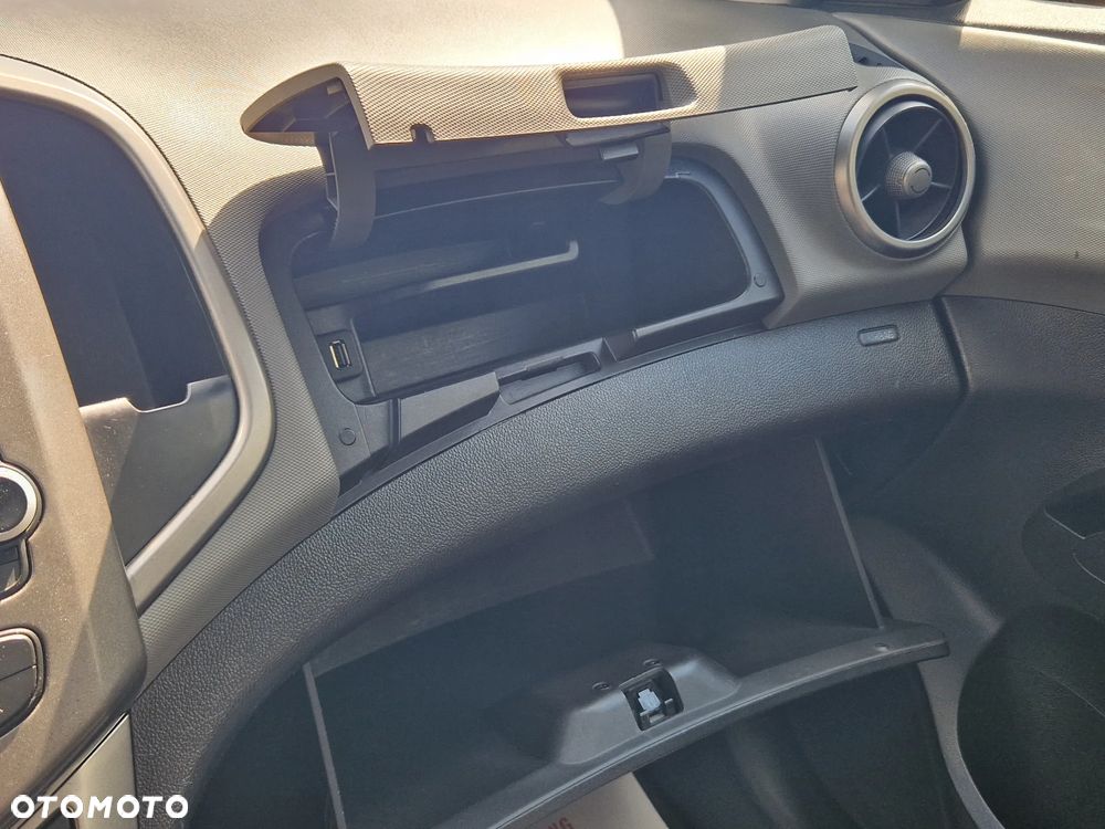 Chevrolet Aveo 1.4 LT - 21