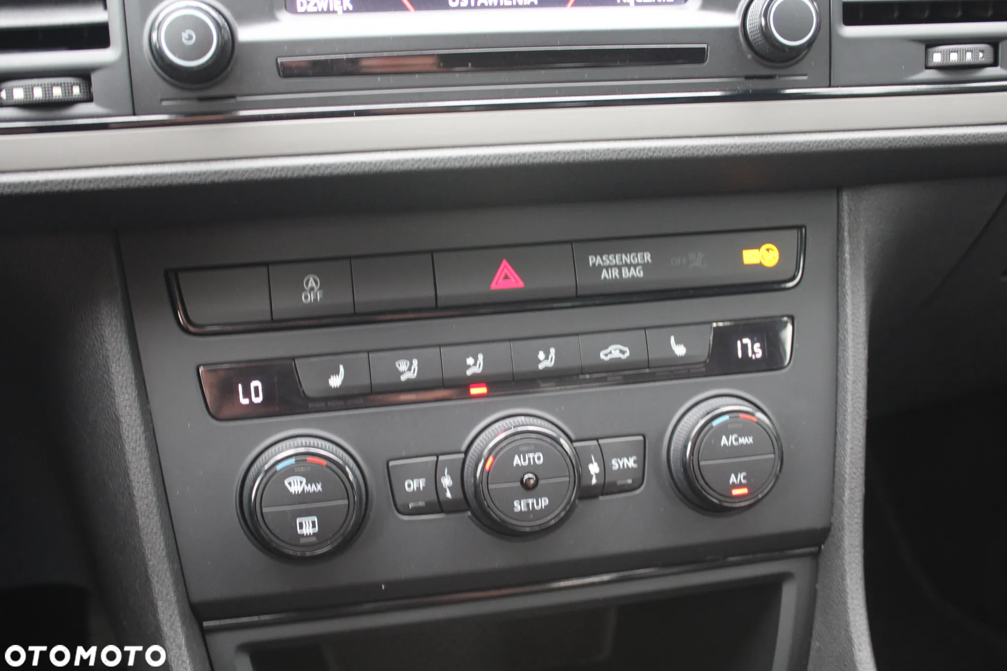 Seat Leon 1.6 TDI ECOMOTIVE Style - 27