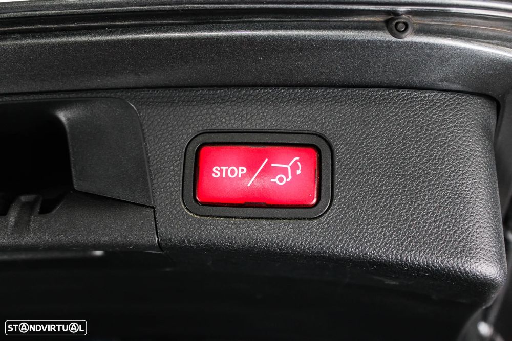 Mercedes-Benz C 220 d Station 9G-TRONIC Night Edition - 31