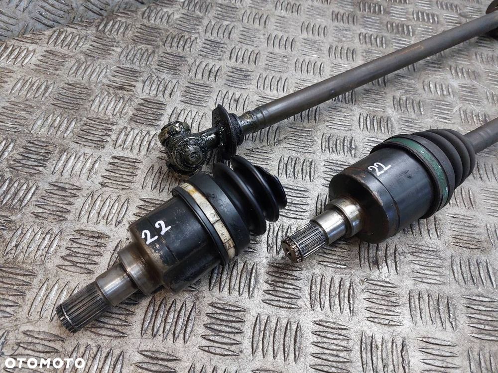 PÓŁOŚ LEWY PRZÓD + PRAWY PRZÓD SUZUKI SWIFT IV MK6 1.3 16V 04-10 - 5