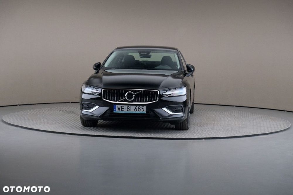 Volvo S60 2023 photo 3