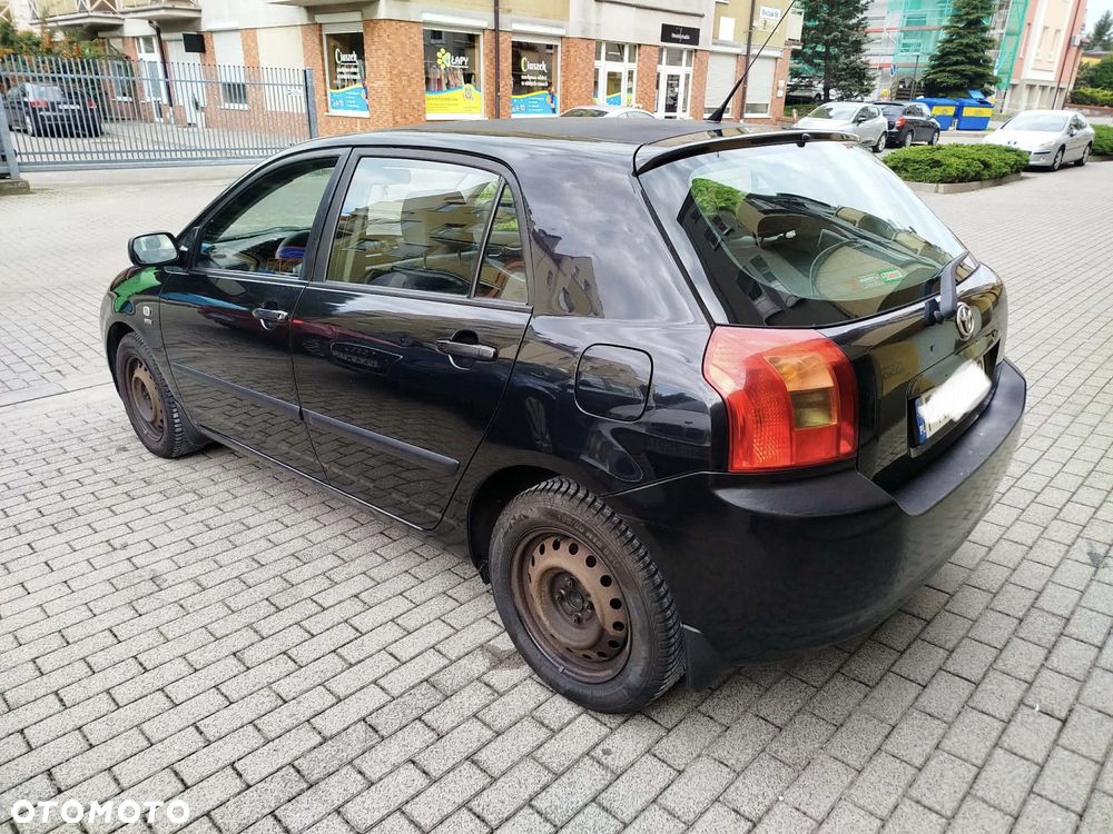 Toyota Corolla - 3