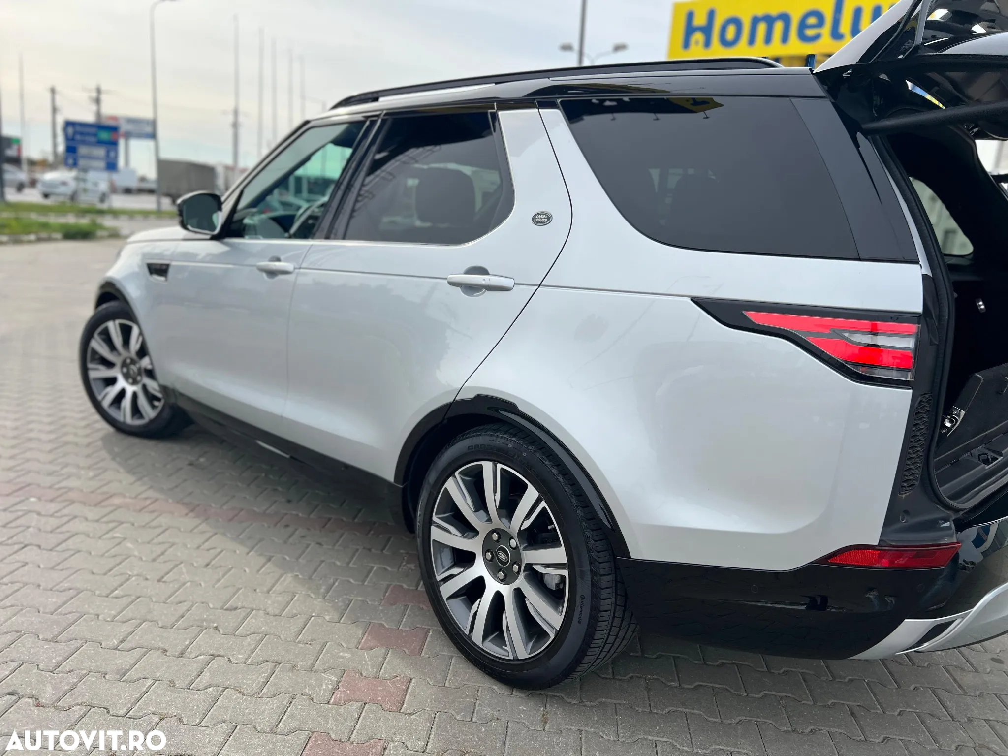 Land Rover Discovery - 17